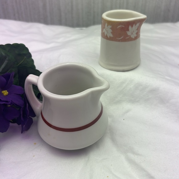 Vintage Charming Pink and White Ceramic Pitcher Duo - Picture 5 of 5